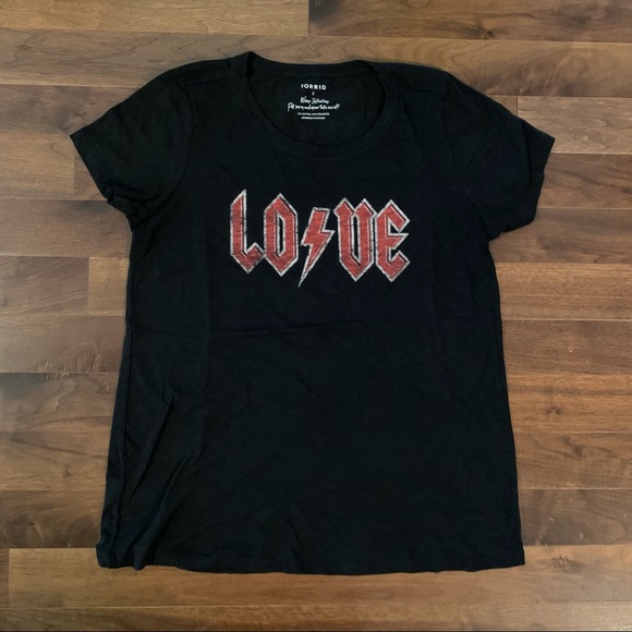Torrid Black LOVE t-shirt - Size 2 - Picture 1 of 4